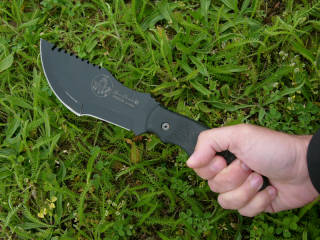 couteau de survie tops tom brown tracker t2