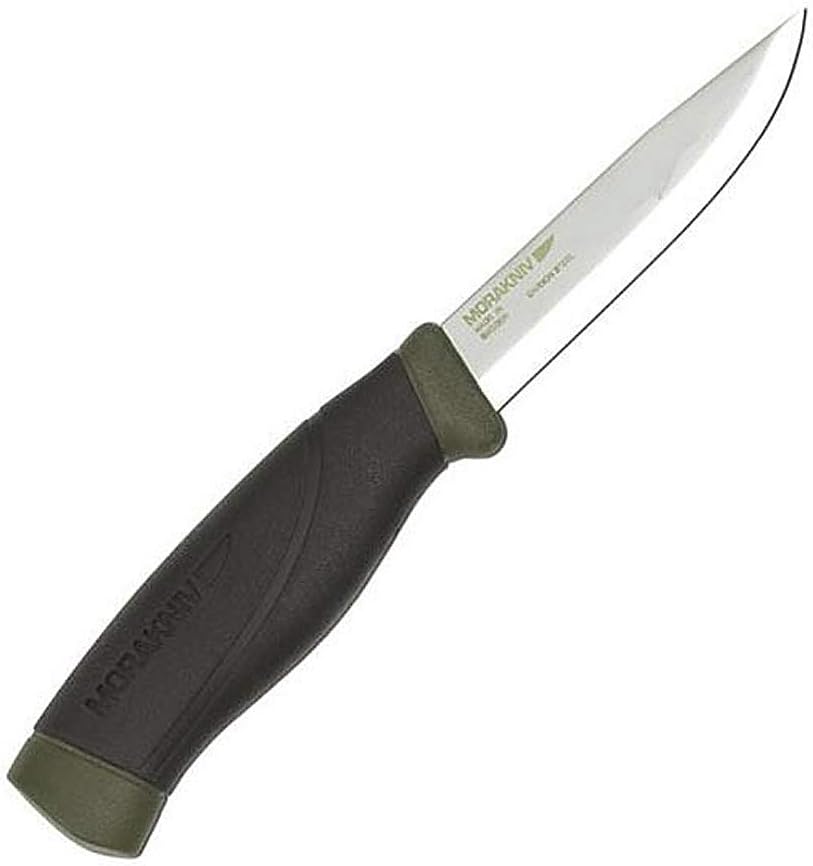 Couteau Mora Companion Heavy Duty MG : un couteau Morakniv avec une lame en acier carbone robuste de 10,4 cm, parfait pour le bushcraft. Livré avec un étui pratique.