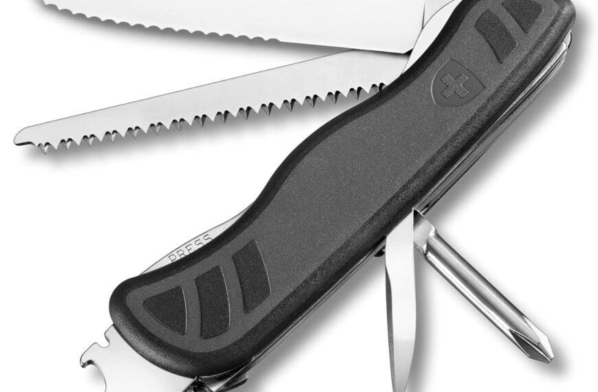 Couteau Suisse Victorinox 0.8461.MWCH, un outil pour le soldat de l'armée suisse. Compact et ergonomique avec 10 fonctions et une prise en main parfaite.