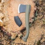 Hache de survie Mora 1.1991 - de Morakniv