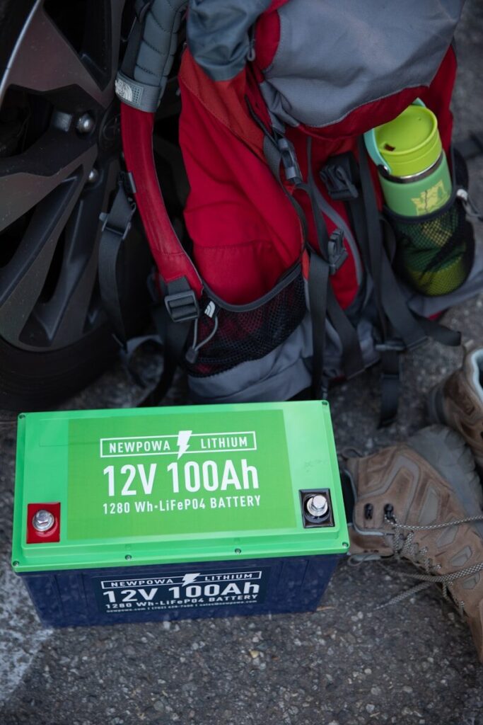 Do not use a large batterie when trekking