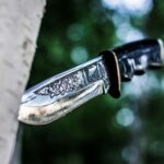 couteau à soie traversante avec manche bois pour survie et bushcraft