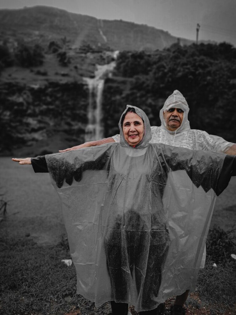 Poncho imperméable couvrant sac à dos en randonnée 