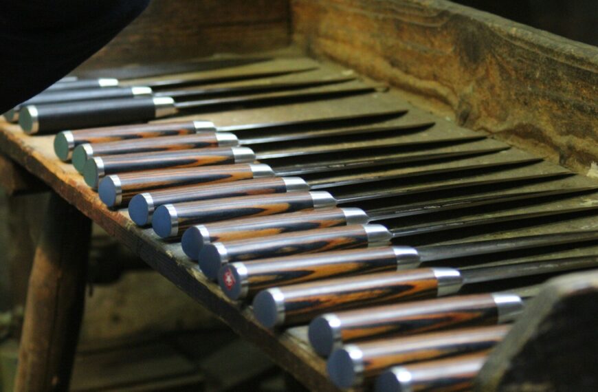 Couteau lame pleine vs queue de rat