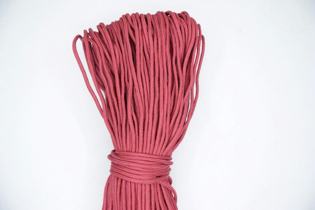 paracord pour construire un tarp