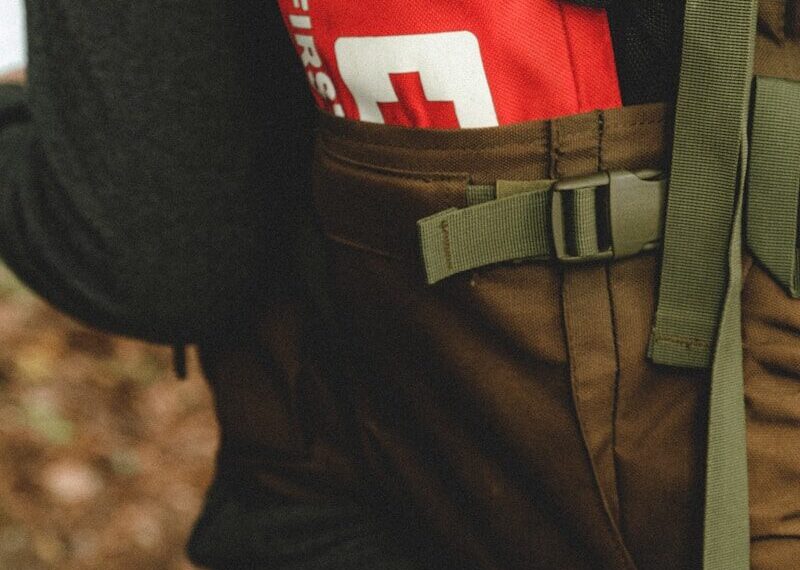 Kit survie inondation que prévoir — sac d'évacuation d'urgence