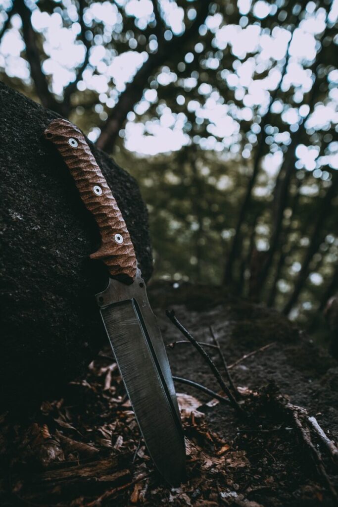 Meilleur couteau de survie moins de 500 euros