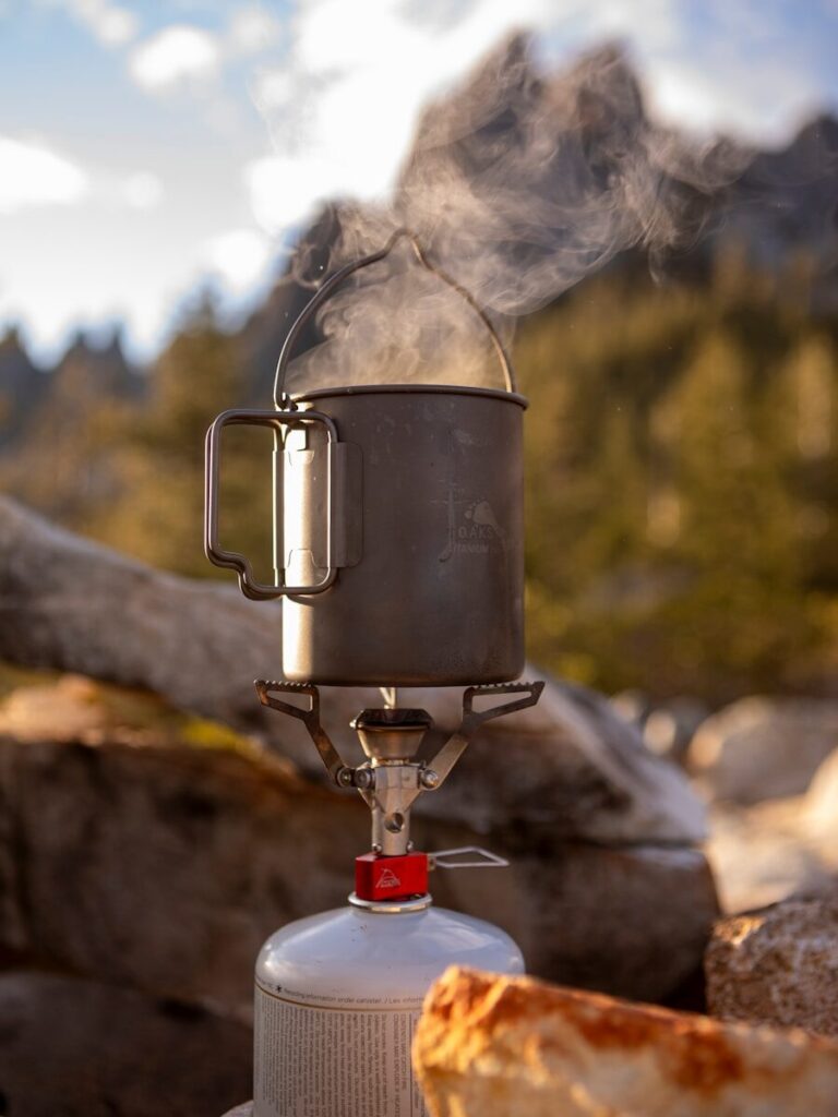 Cartouche de gaz isobutane pour réchaud de randonnée