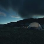 bivouac légal en France tente montagne coucher de soleil