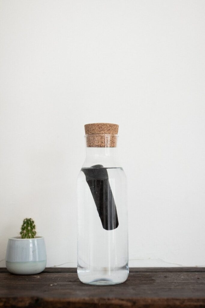Bâtons de charbon actif binchotan pour purification de l'eau en carafe